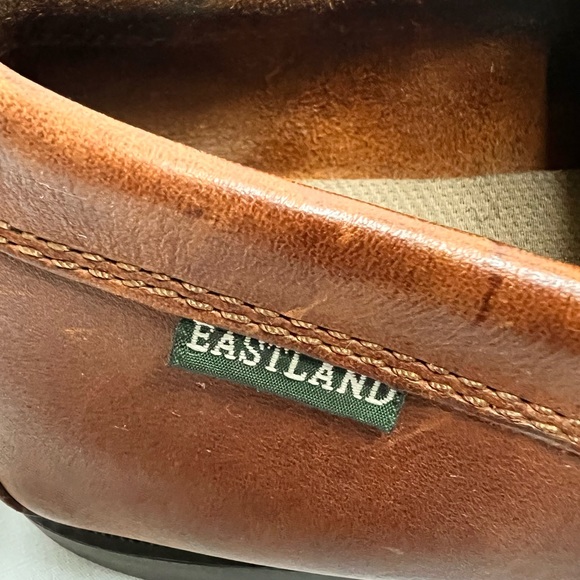 Eastland Loafers, size 10 D. - Picture 5 of 9